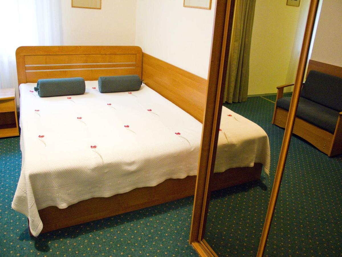 Dom Wczasowy Sokolica Krynica-Zdrój Habitación foto